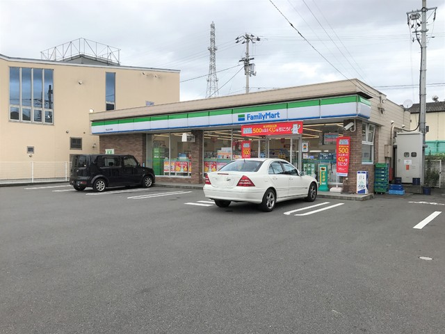 コンビニ　ファミリーマート　松山北久米店（コンビニ）まで500m