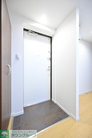 玄関　お部屋探しは株式会社　タウンハウジング　までお気軽にお問合…