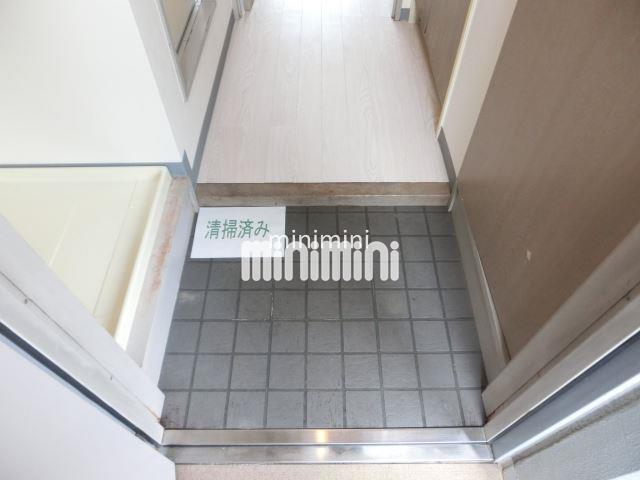 玄関　スッキリとした玄関です。