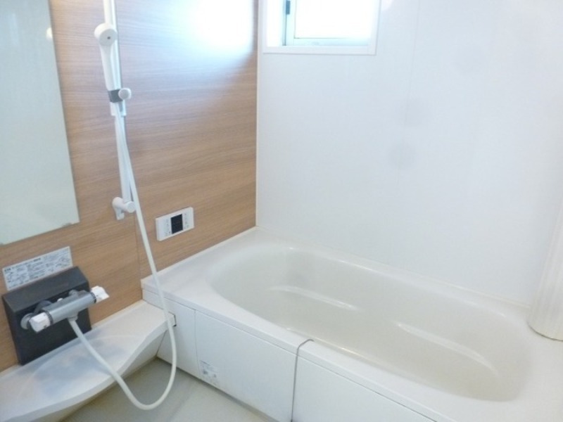 バス・シャワールーム　図面と現状に相違がある場合には現状を優先