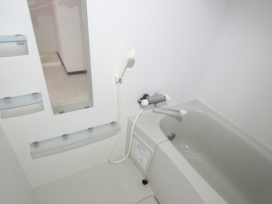 バス・シャワールーム　※掲載写真は同マンション別部屋参考写真となります。