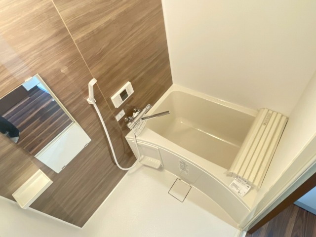 バス・シャワールーム　追焚・浴室乾燥機付き　バスルーム