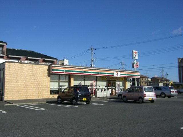 コンビニ　セブンイレブン宇都宮岩曽東店（コンビニ）まで402m