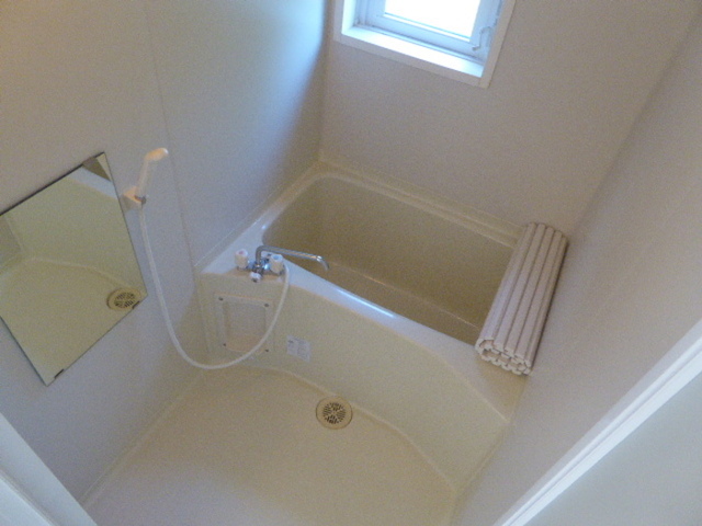 バス・シャワールーム　１０１　浴室