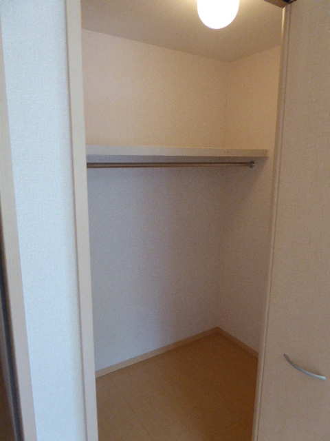収納　１０１　ウォークインクローゼット