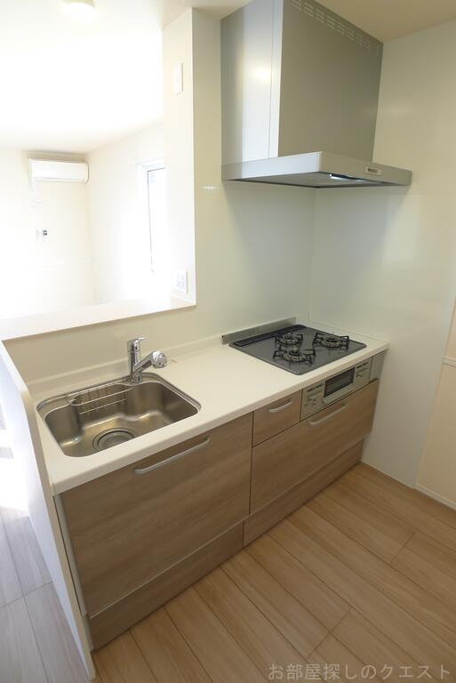 キッチン　（写真は同タイプ）
