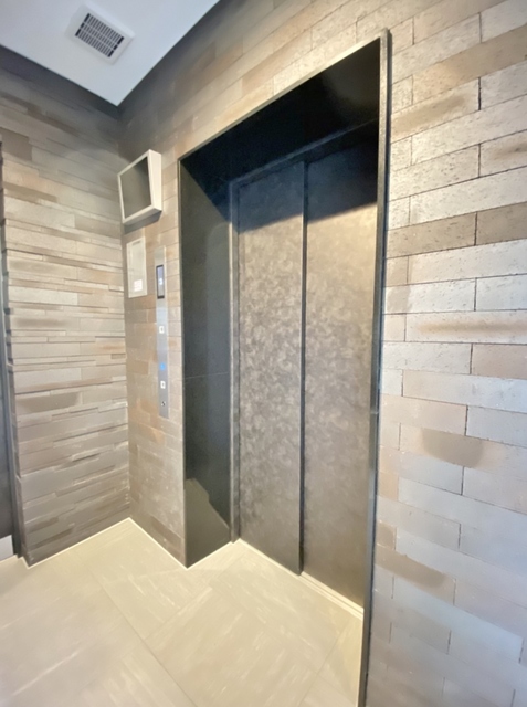 その他共有部分　防犯カメラ付・エレベーター