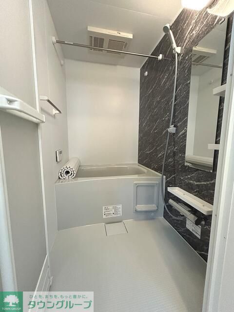 バス・シャワールーム　※３０２号室設備施工例　現況優先