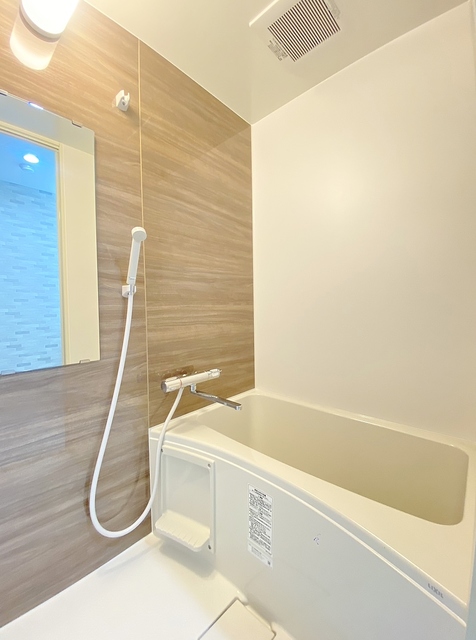 バス・シャワールーム　ピカピカバスルーム