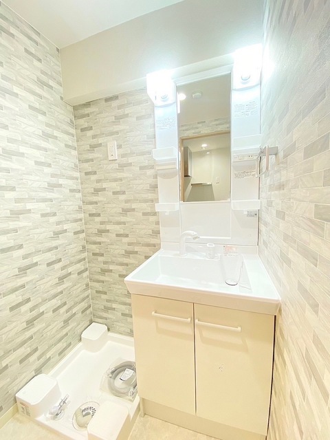 洗面設備　独立洗面台・室内洗濯機置場