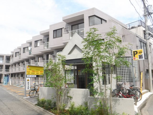 建物外観　ブレーメン商店街を通って帰れるオートロックマンション♪