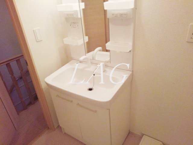 洗面設備　独立洗面台です。