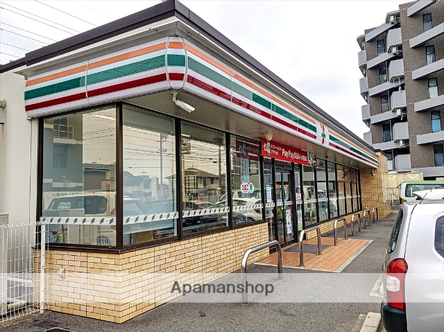 コンビニ　セブンイレブン（コンビニ）まで424m