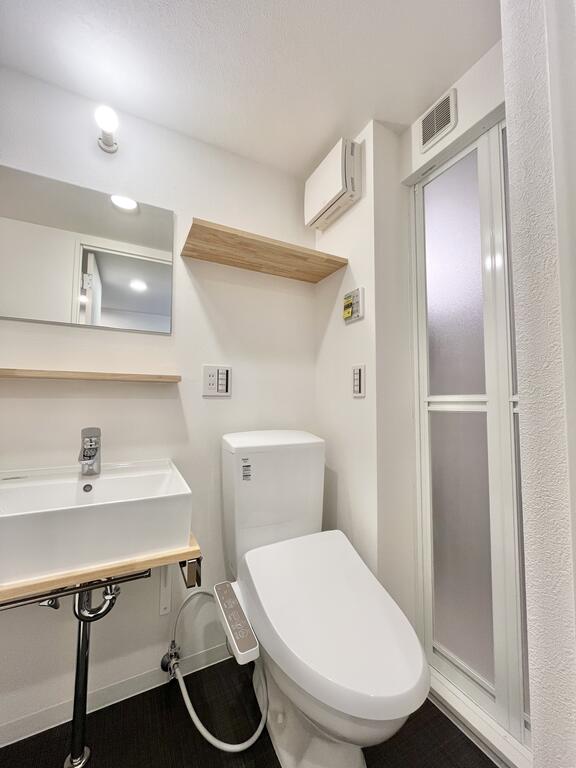 トイレ　※別部屋参考写真