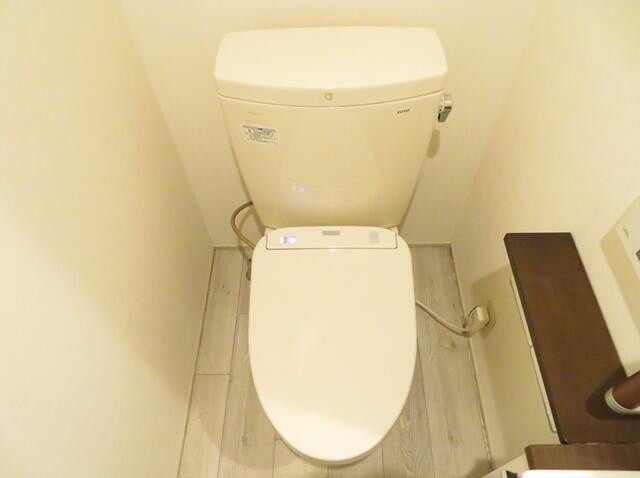 トイレ　※同仕様写真含む