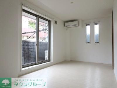 居室・リビング　★二面採光角部屋★