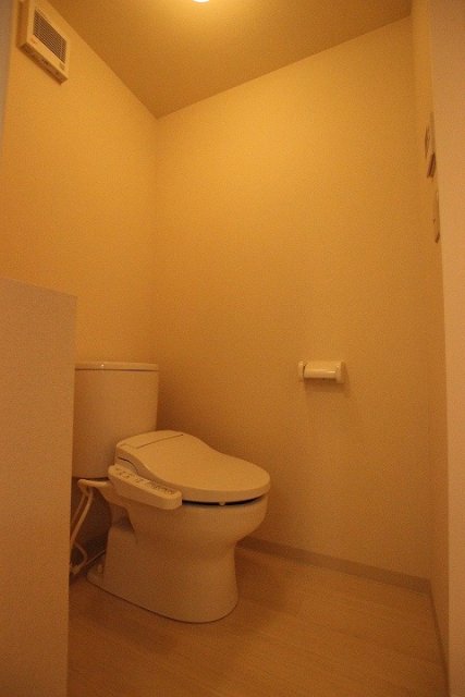 トイレ　同物件別号室