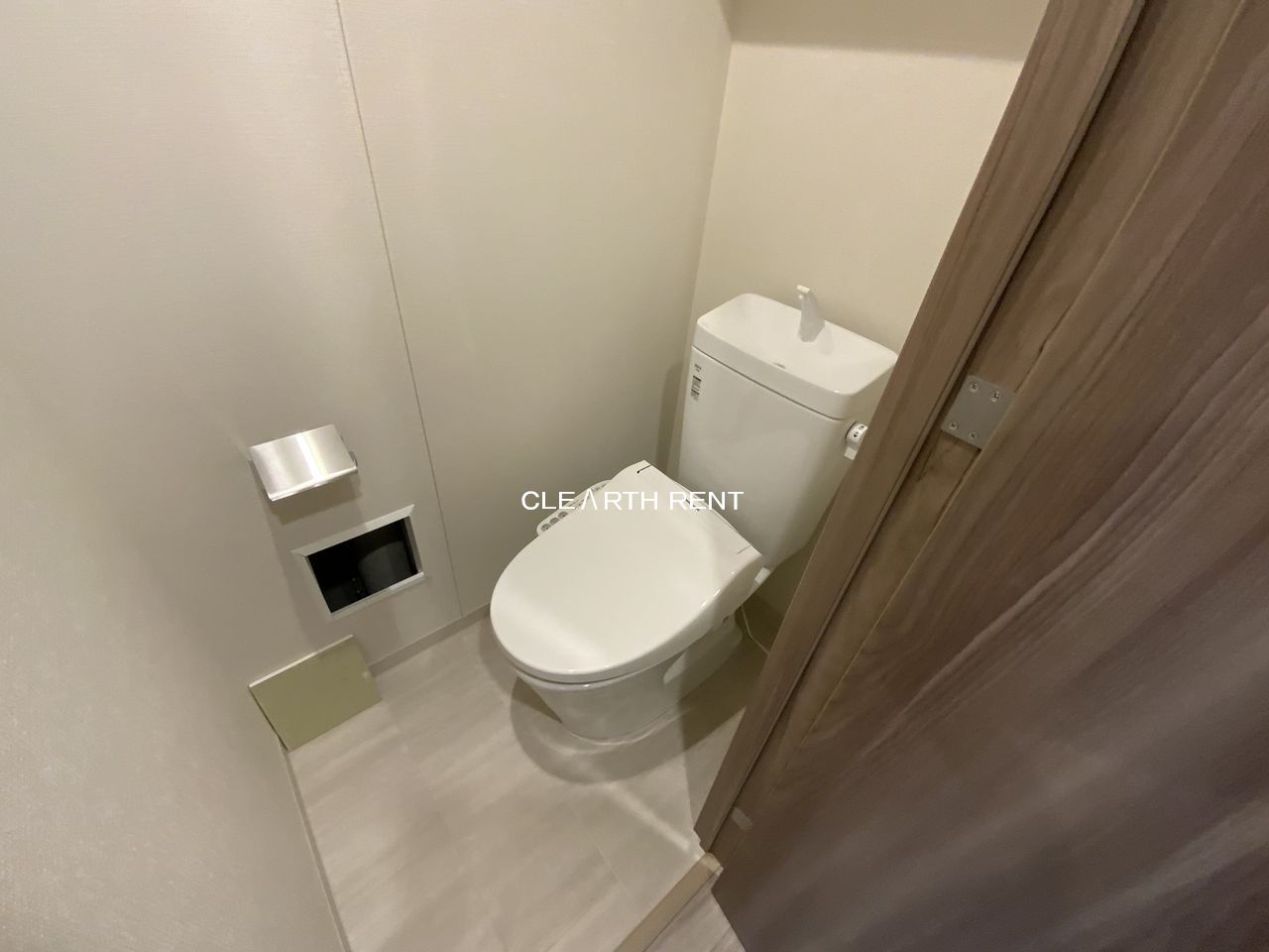 トイレ　同タイプ別住戸写真となります。現況と異なる場合がございます。