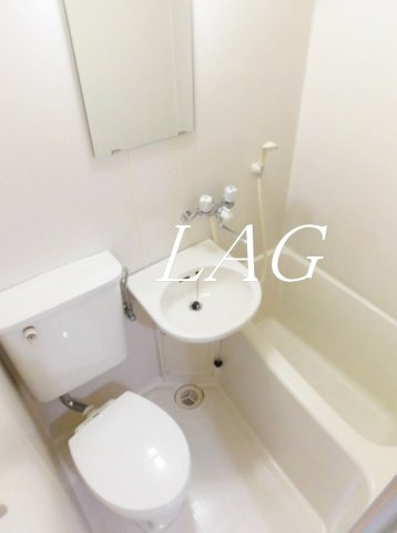 バス・シャワールーム　お風呂です。