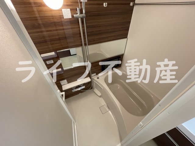 バス・シャワールーム　日々の疲れを癒すお風呂付です