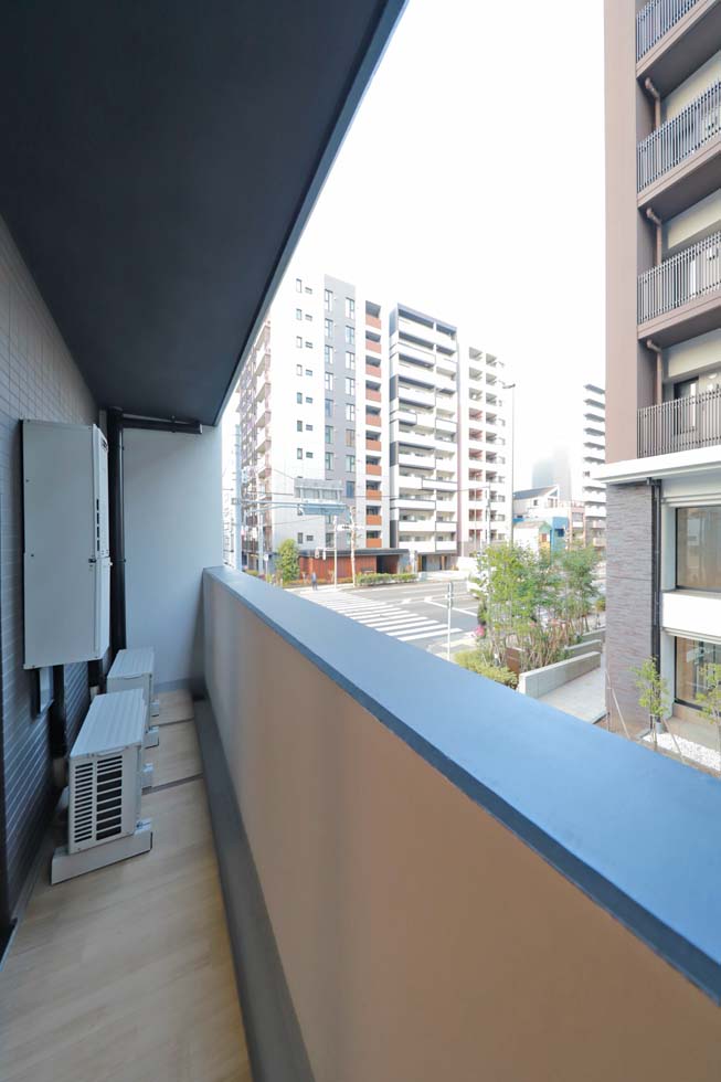 バルコニー　内装は落ち着いています