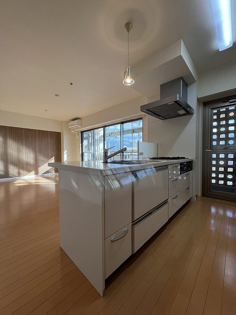 その他部屋・スペース　キッチン横に勝手口