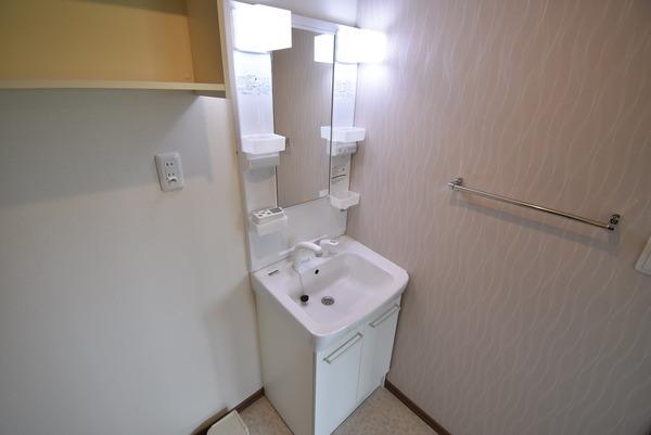 洗面設備　同仕様写真