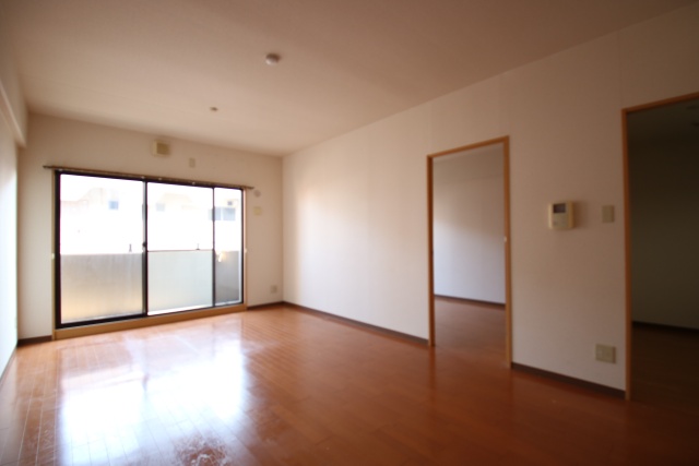 居室・リビング　※別室の参考写真の為、現況優先です。