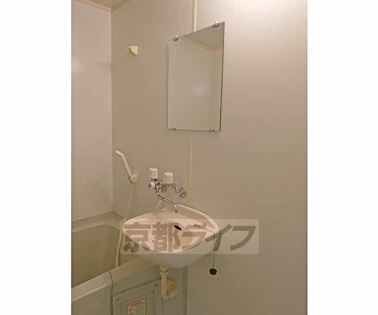 洗面設備　洗面台です。