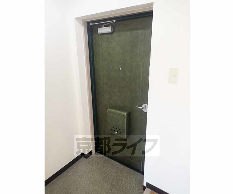 その他設備　しっかりとしたドアです。