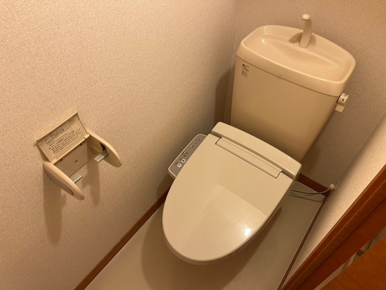 トイレ　※別号屋の写真です