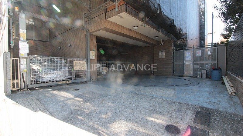 エントランス　エントランス