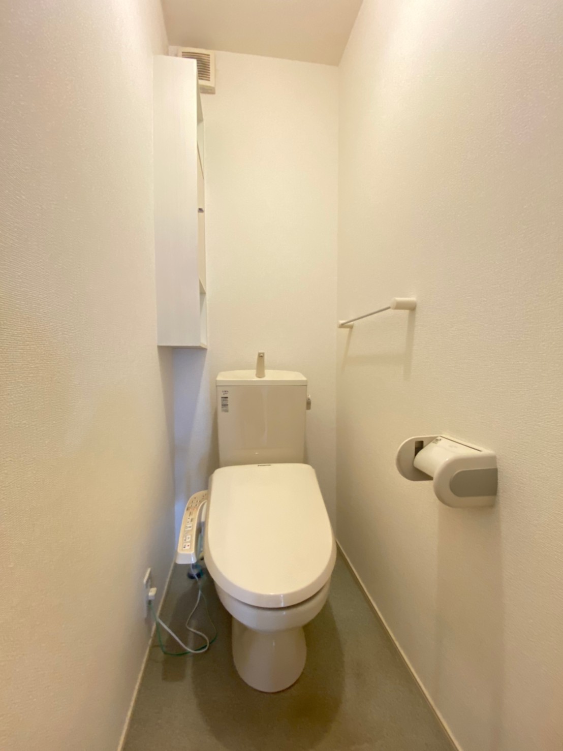 トイレ　同建物別号室