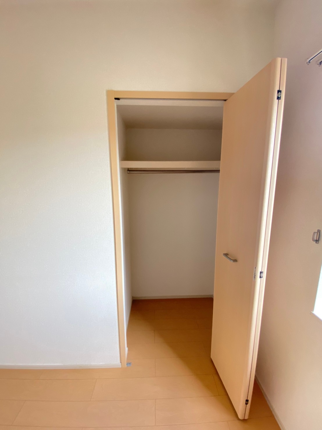 その他　同建物別号室