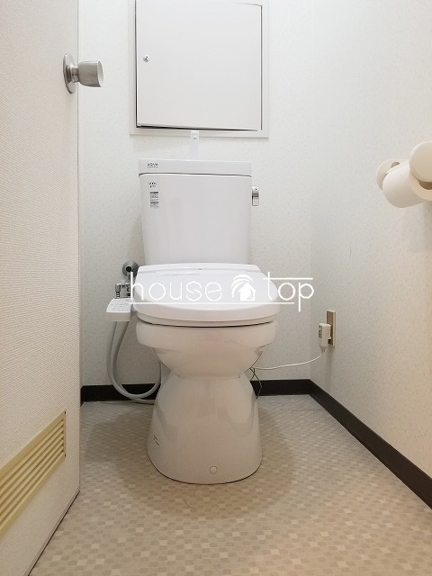 トイレ　ウォシュレット完備