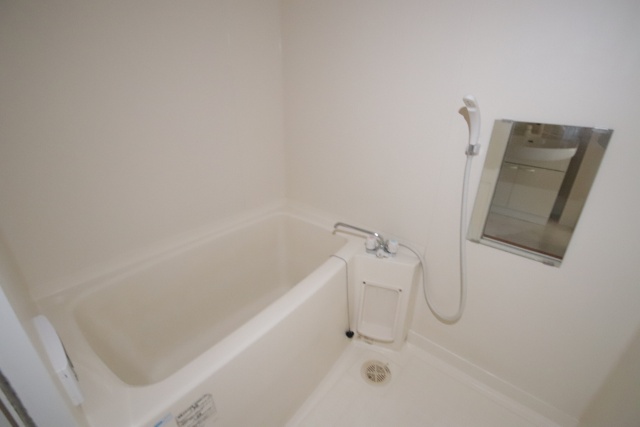 バス・シャワールーム　※別室の参考写真の為、現況優先です。