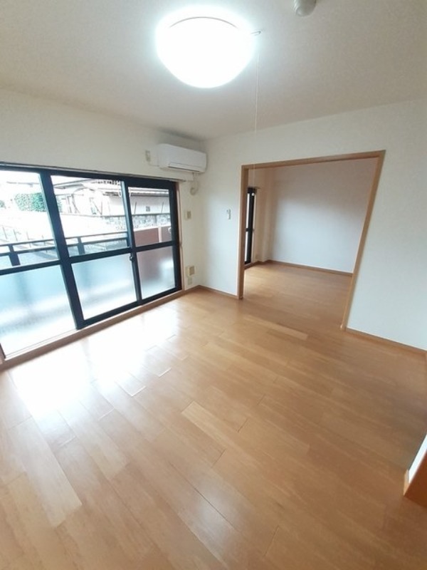 居室・リビング　図面と現状に相違がある場合には現状を優先