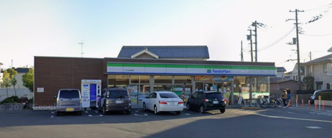 コンビニ　ファミリーマート さいたま神田店（コンビニ）まで436m