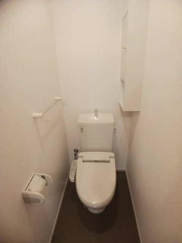 トイレ　落ち着いたトイレです