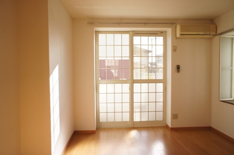 居室・リビング　図面と現状に相違がある場合には現状を優先