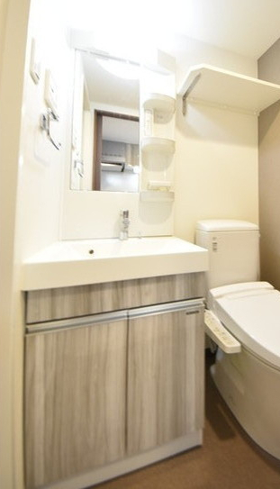 洗面設備　同間取り別部屋の参考写真です。