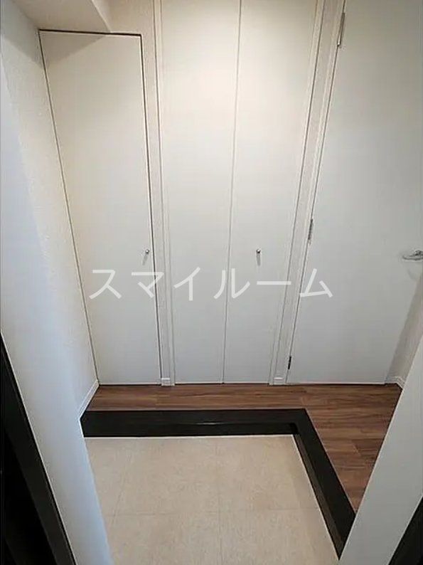 玄関　反転タイプ別部屋参考写真となります。