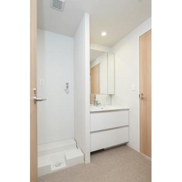 洗面設備　※写真は同タイプ住戸です。