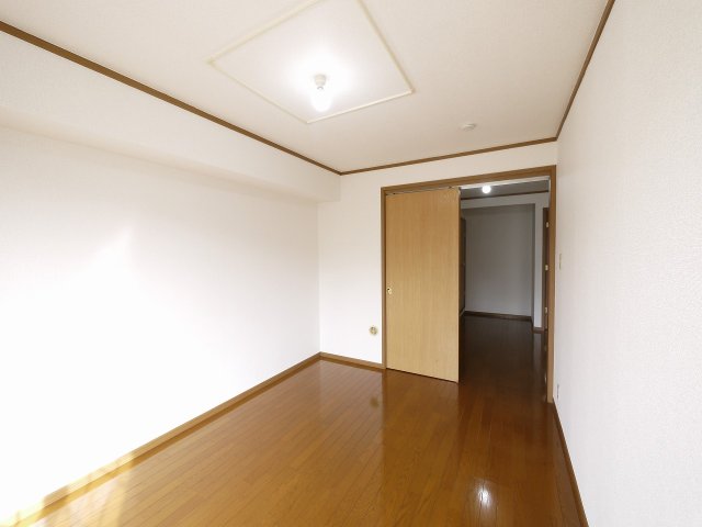 その他部屋・スペース　使い勝手のいい寝室です