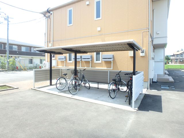 その他共有部分　屋根付き駐輪場
