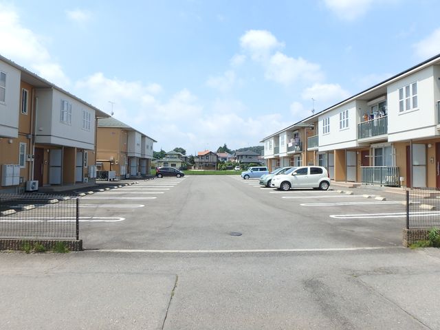 駐車場　敷地内駐車場