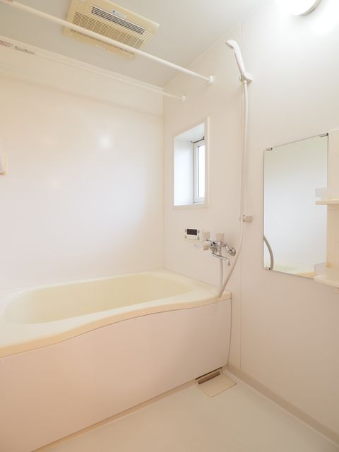 バス・シャワールーム　追い焚き・浴室乾燥暖房機能付き