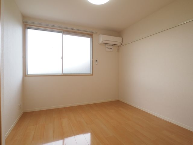 その他設備　2台目エアコンを備えた洋室