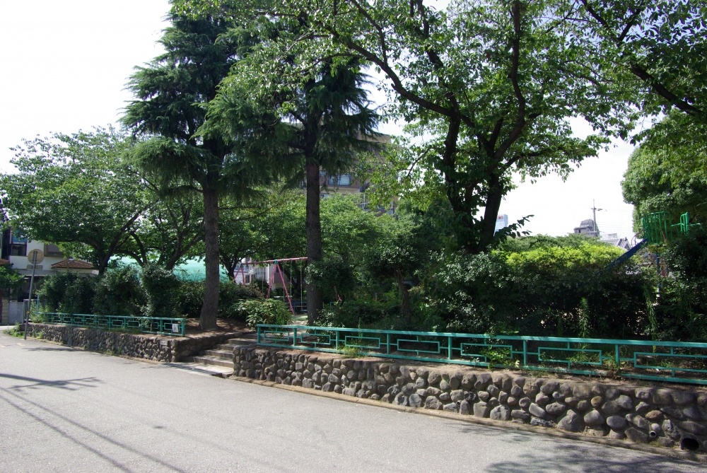 公園　上坂部西公園（公園）まで319m
