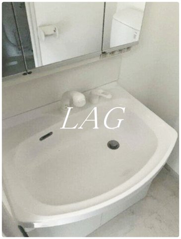 洗面設備　洗面台です。